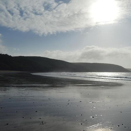 Lamphey Galwad Y Mor A Coastal Escape In Pembrokeshire'S National Parks 빌라 외부 사진