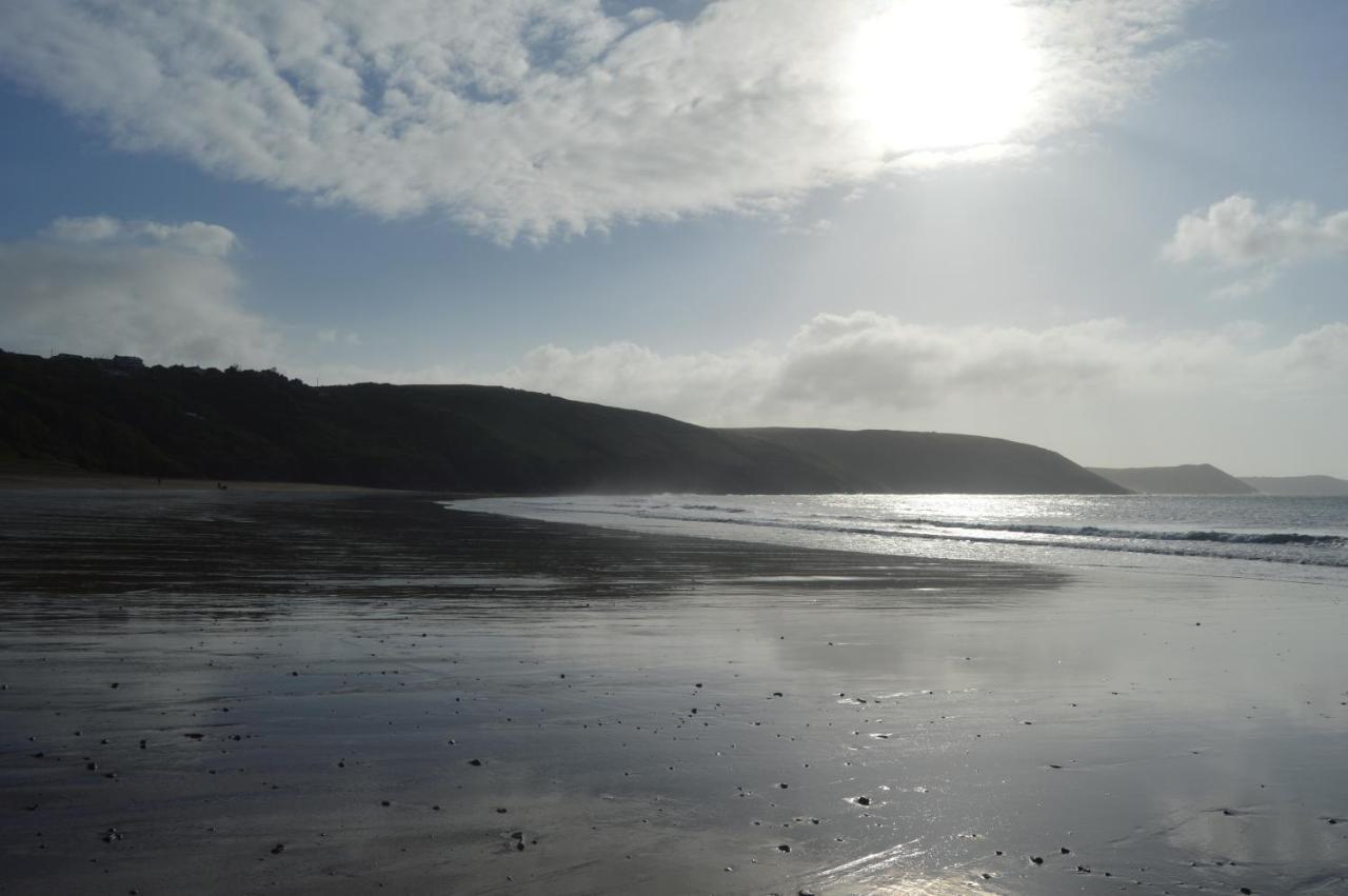 Lamphey Galwad Y Mor A Coastal Escape In Pembrokeshire'S National Parks 빌라 외부 사진